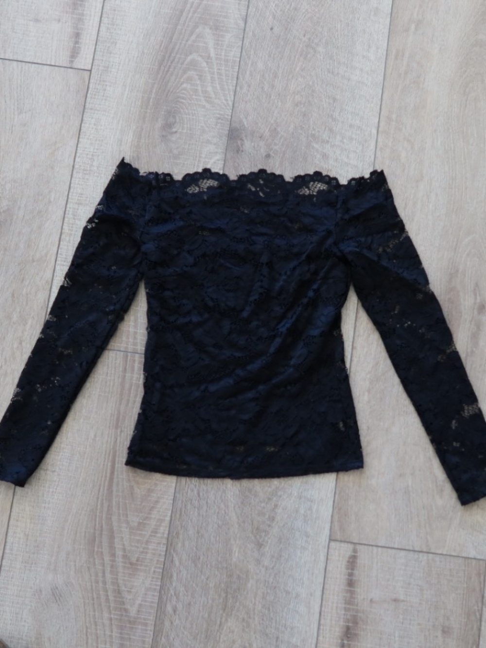 Marciano Los Angeles Black Lace Off Shoulder Long Sleeve Top Size XS Going Out